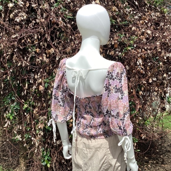 Free People Smocked Puff Sleeve Tie Back Crop Top - Picture 4 of 10